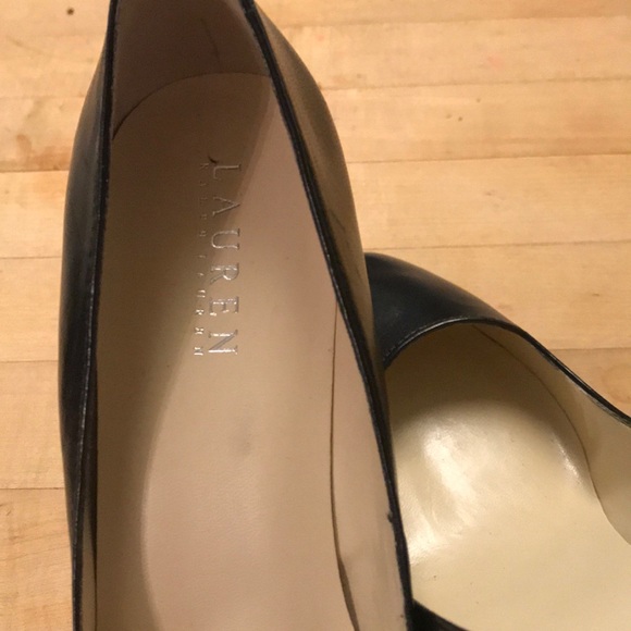 Black round toe high heel - Picture 2 of 4